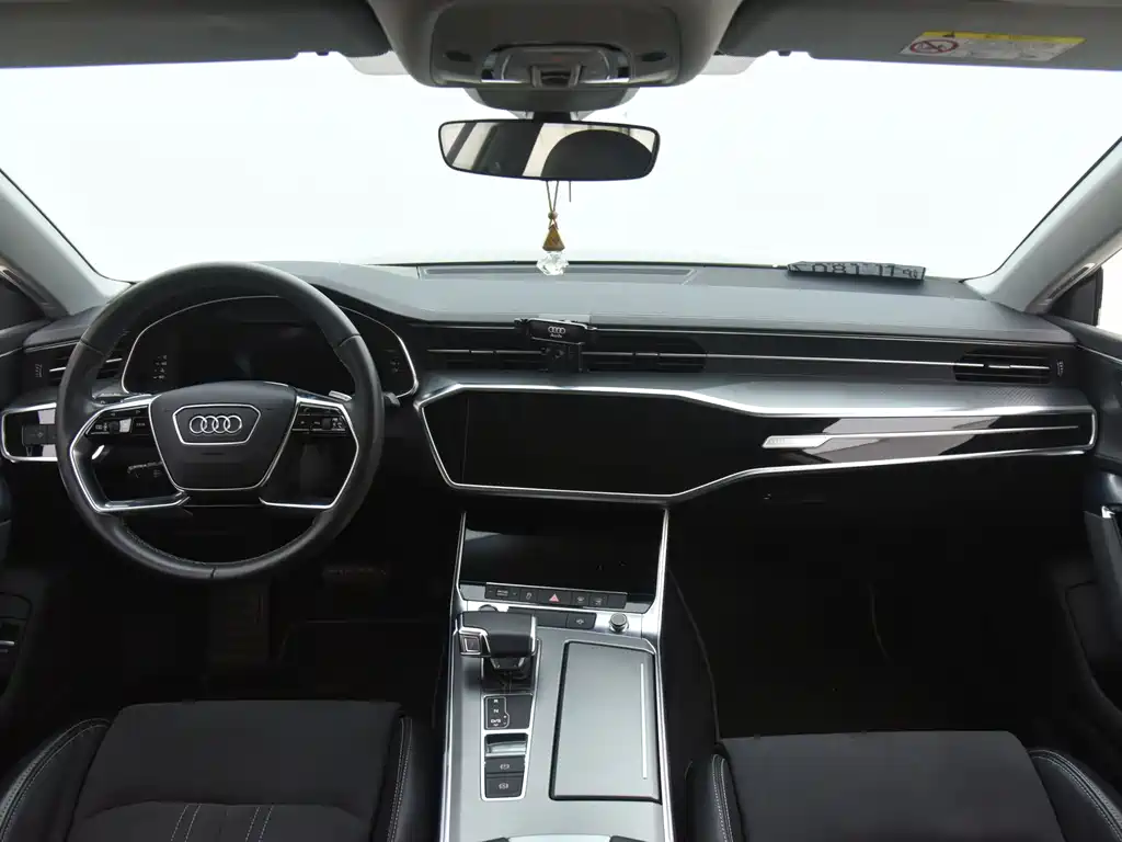AUDI A7L