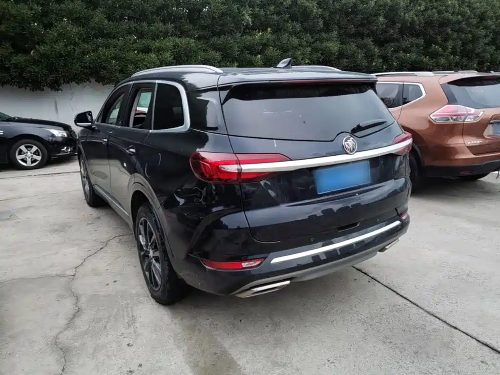 Buick Enclave — миниатюра 5