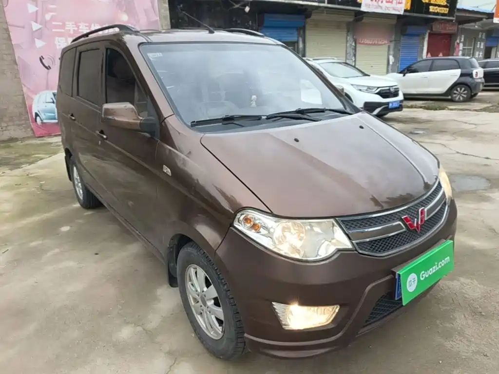 Wuling Hongguang — миниатюра 4