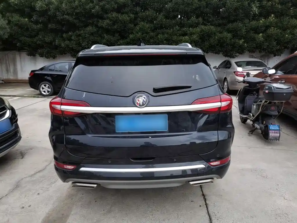 Buick Enclave — миниатюра 6