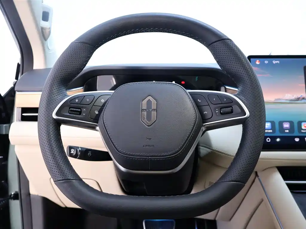 AITO ASK THE WORLD M7