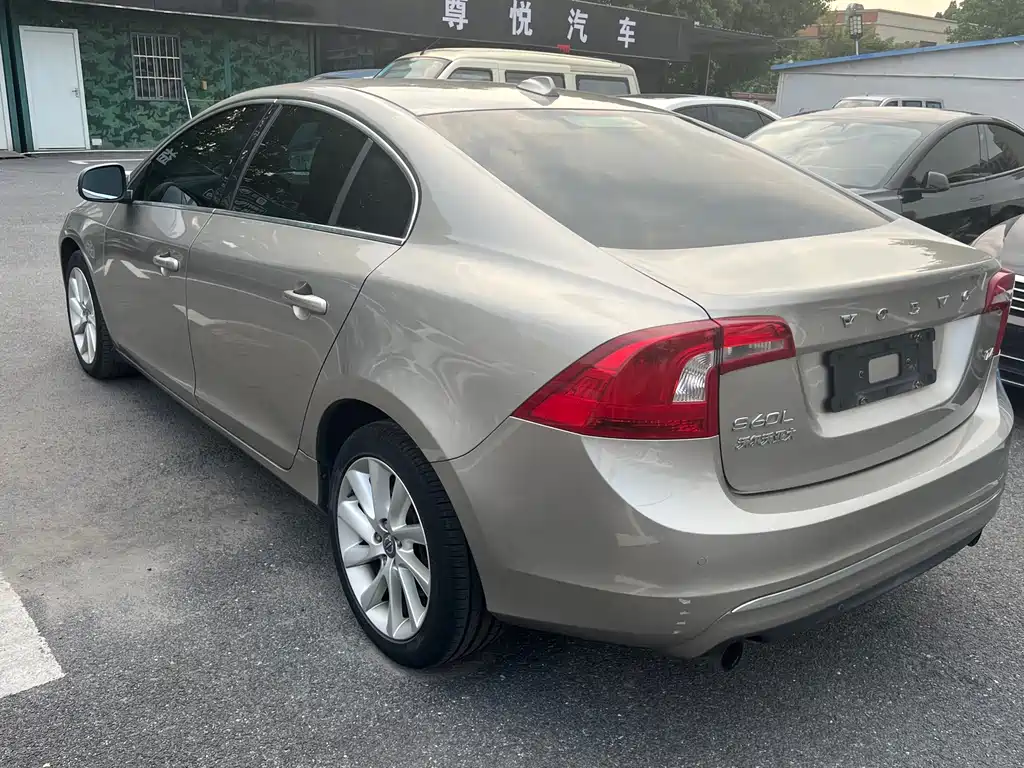 Volvo S60 2016 S60L T4