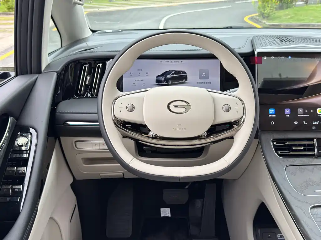 GAC TRUMPCHI YEARNING FOR M8