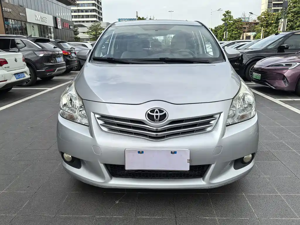 Toyota Verso — миниатюра 2