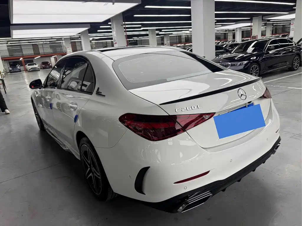Mercedes-Benz C-Class — миниатюра 15