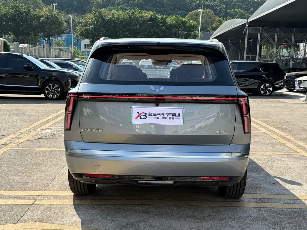 Wuling Xingguang L — миниатюра 4
