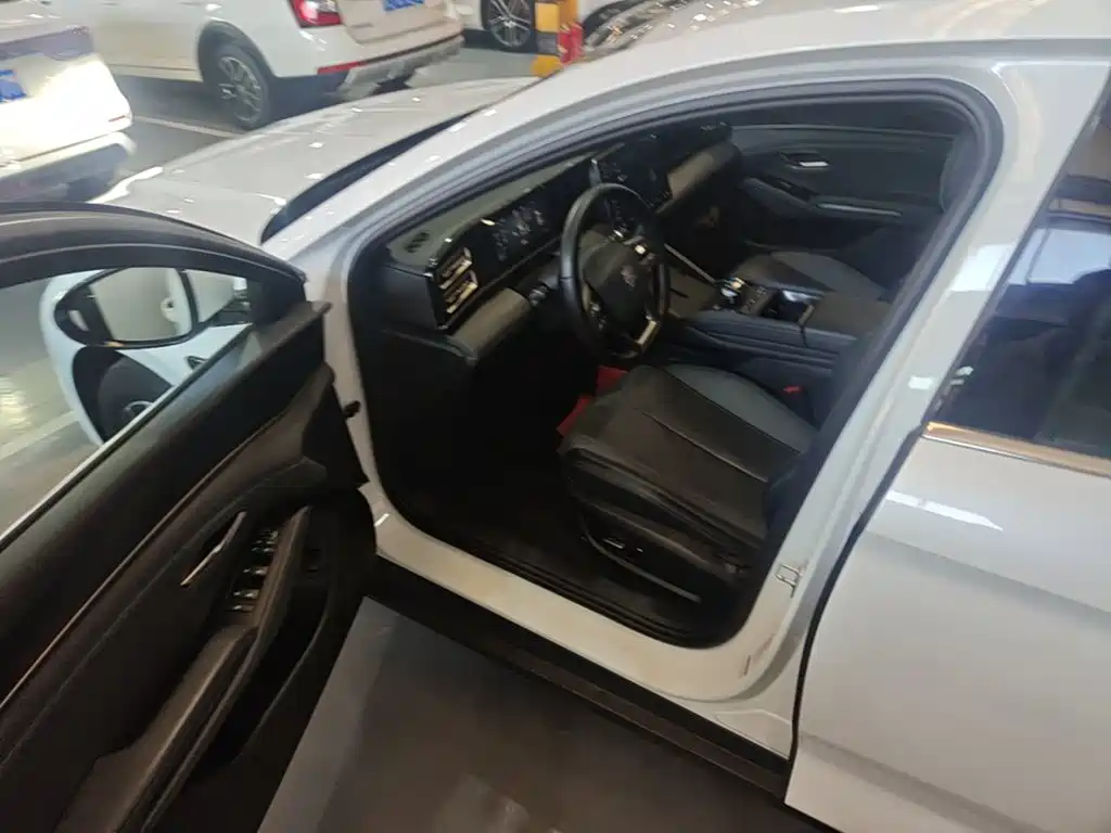 BYD Qin L — миниатюра 16