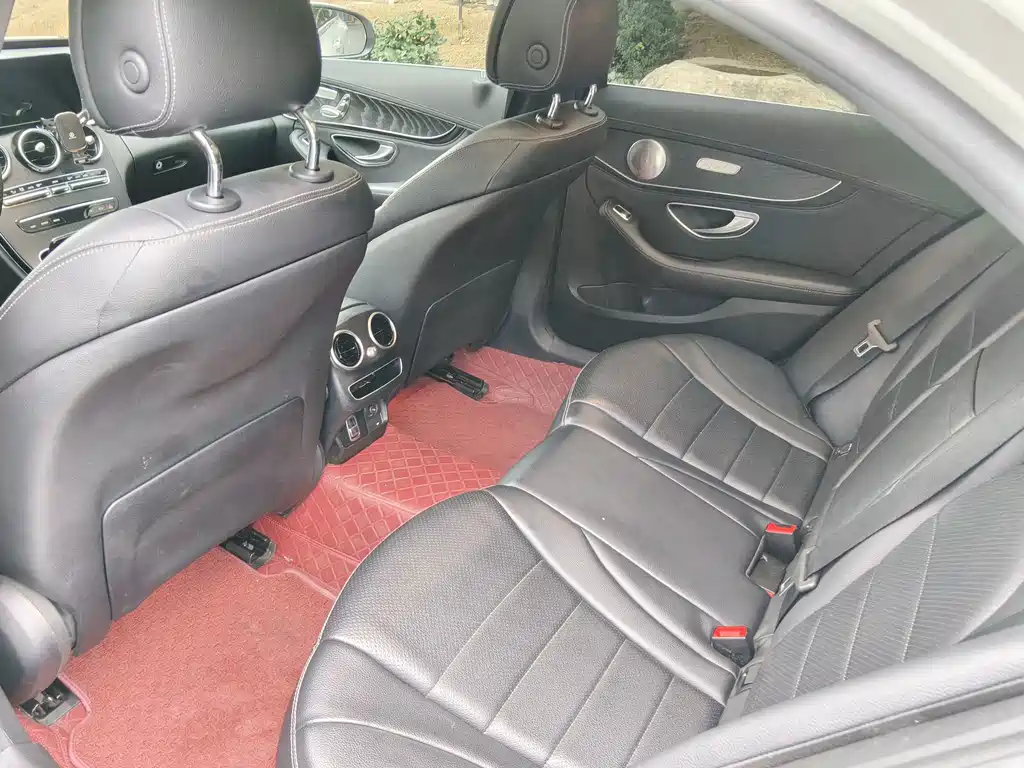 Mercedes-Benz C-Class — миниатюра 8