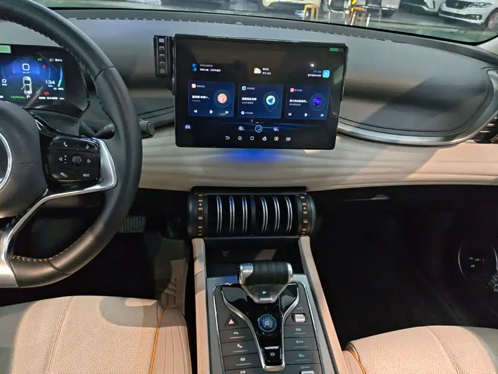 BYD Yuan Plus — миниатюра 13