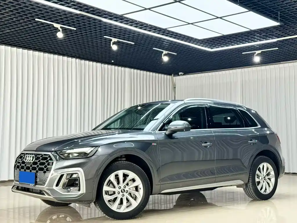 Audi Q5L 2021