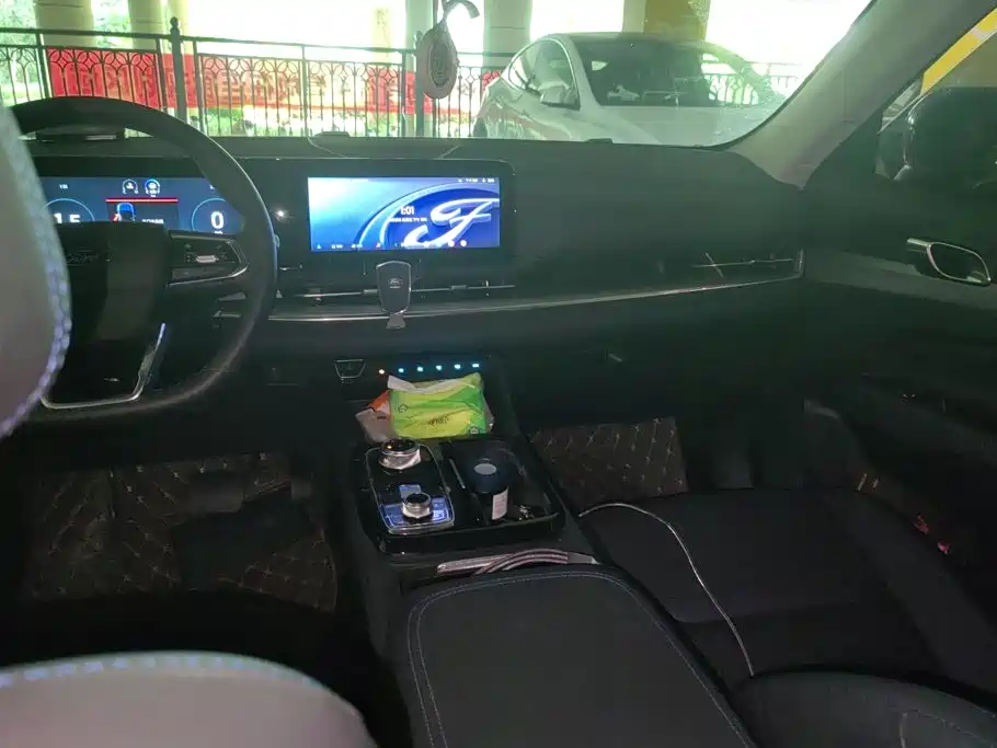 Ford Equator Sport — миниатюра 13