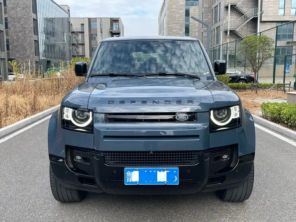 Land Rover Defender — миниатюра 2
