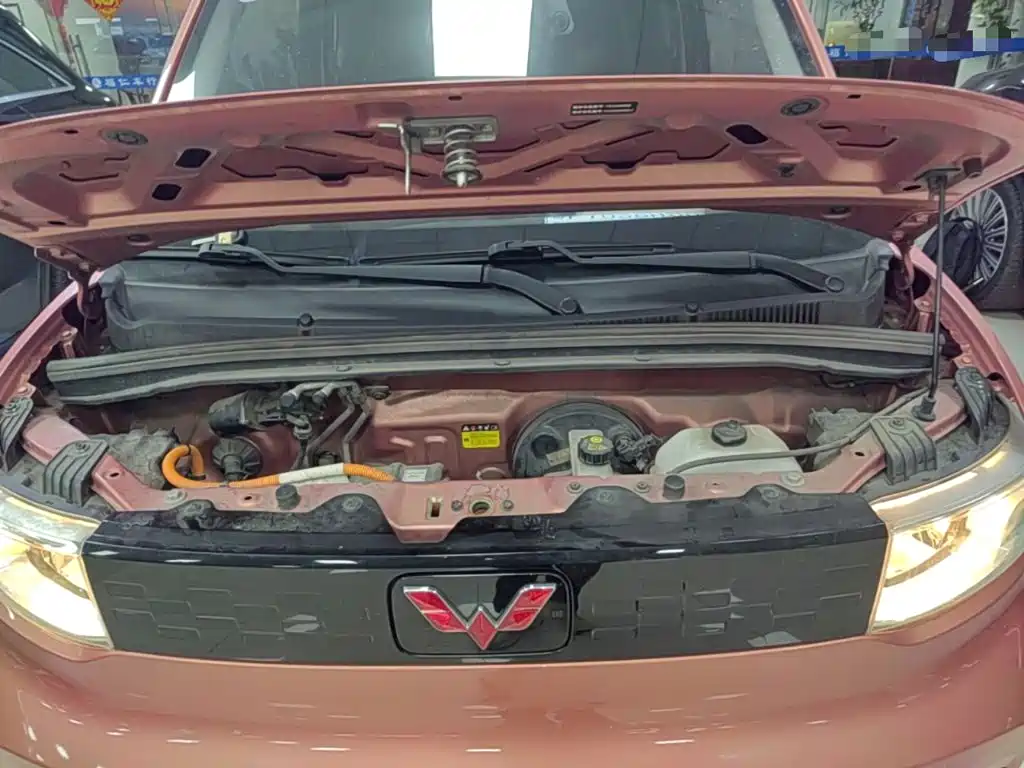 Wuling MINIEV — миниатюра 20