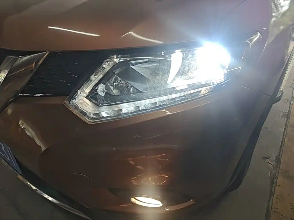Nissan X-Trail — миниатюра 24