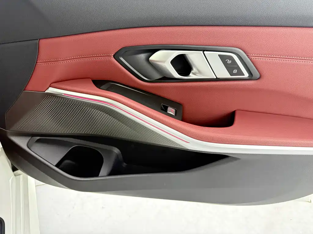 BMW 3 Series — миниатюра 13