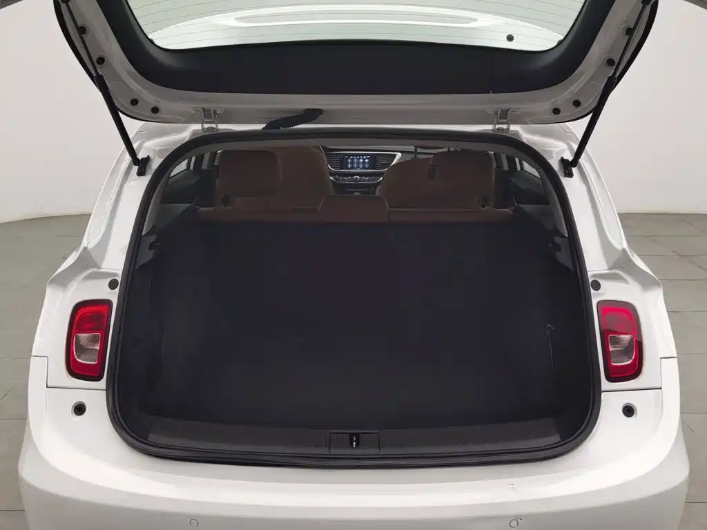Buick Excelle — миниатюра 16