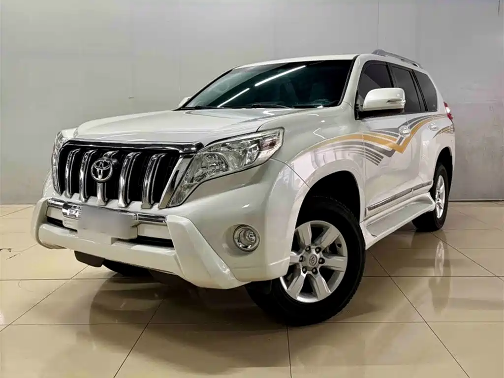 TOYOTA PRADO