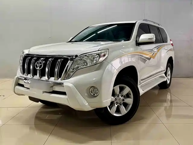 TOYOTA PRADO 2017