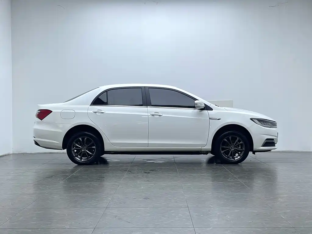 BYD Qin NEV