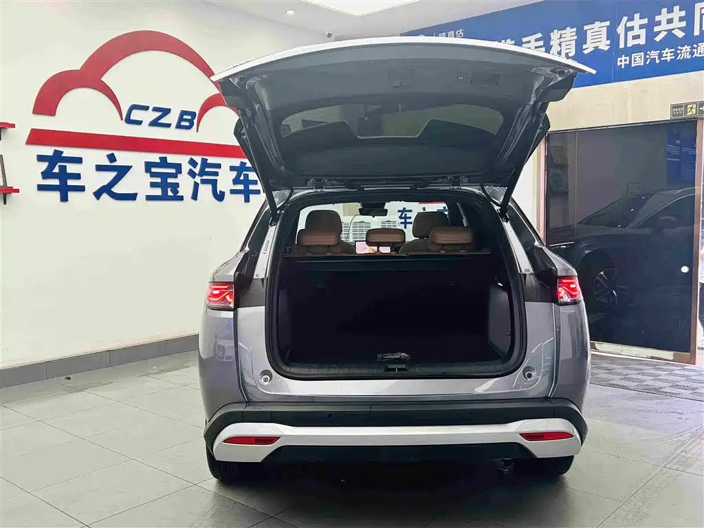 BYD L DM-i — миниатюра 9