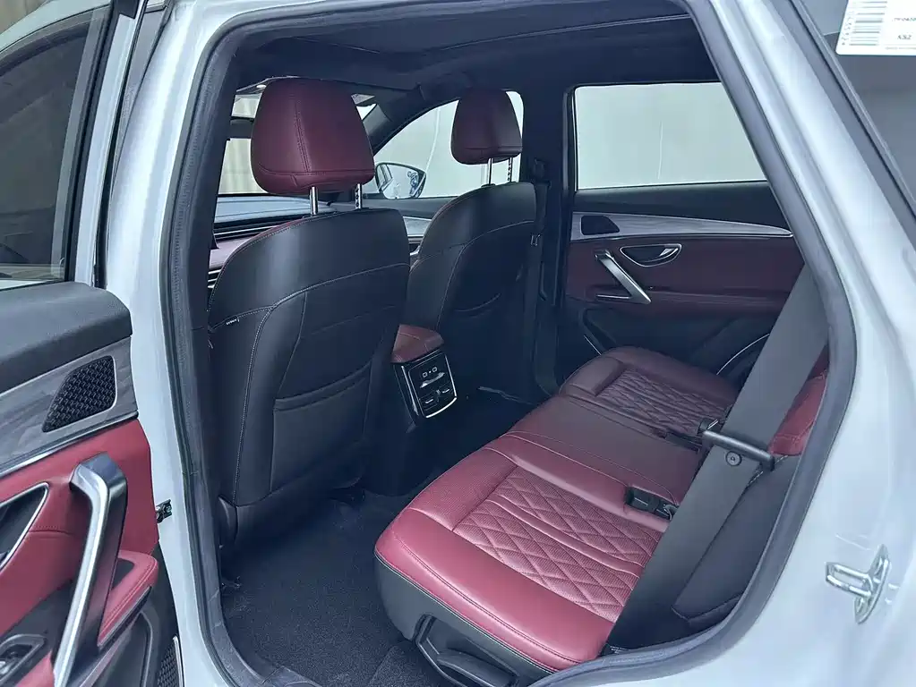 JETOUR X70 PLUS 2023 1.5T DCT Warrior PLUS 5 мест