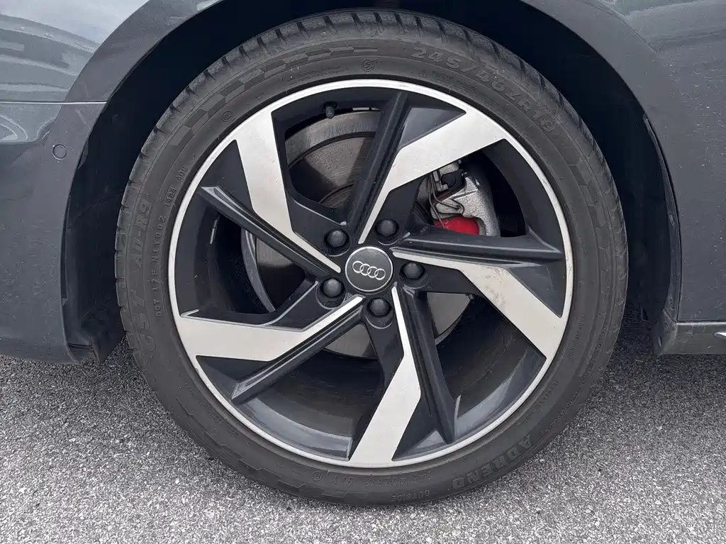Audi A4L 2021 40 TFSI