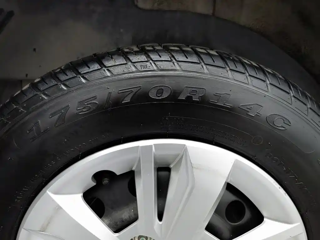 Wuling Hongguang — миниатюра 24
