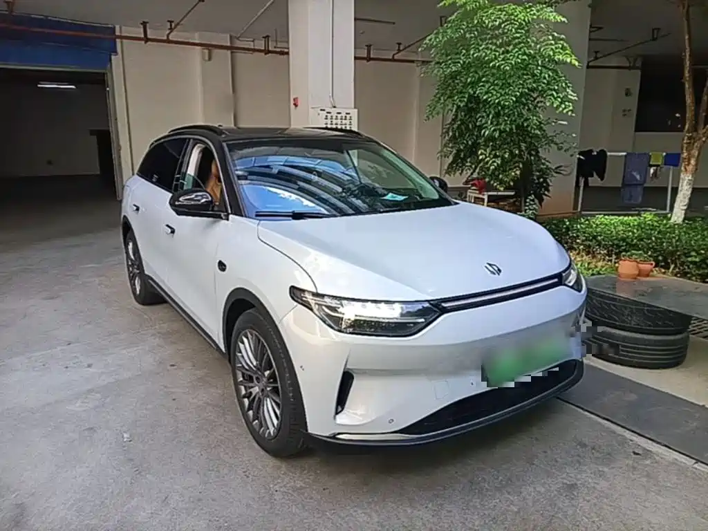 Leapmotor Leapmotor C11 — миниатюра 4