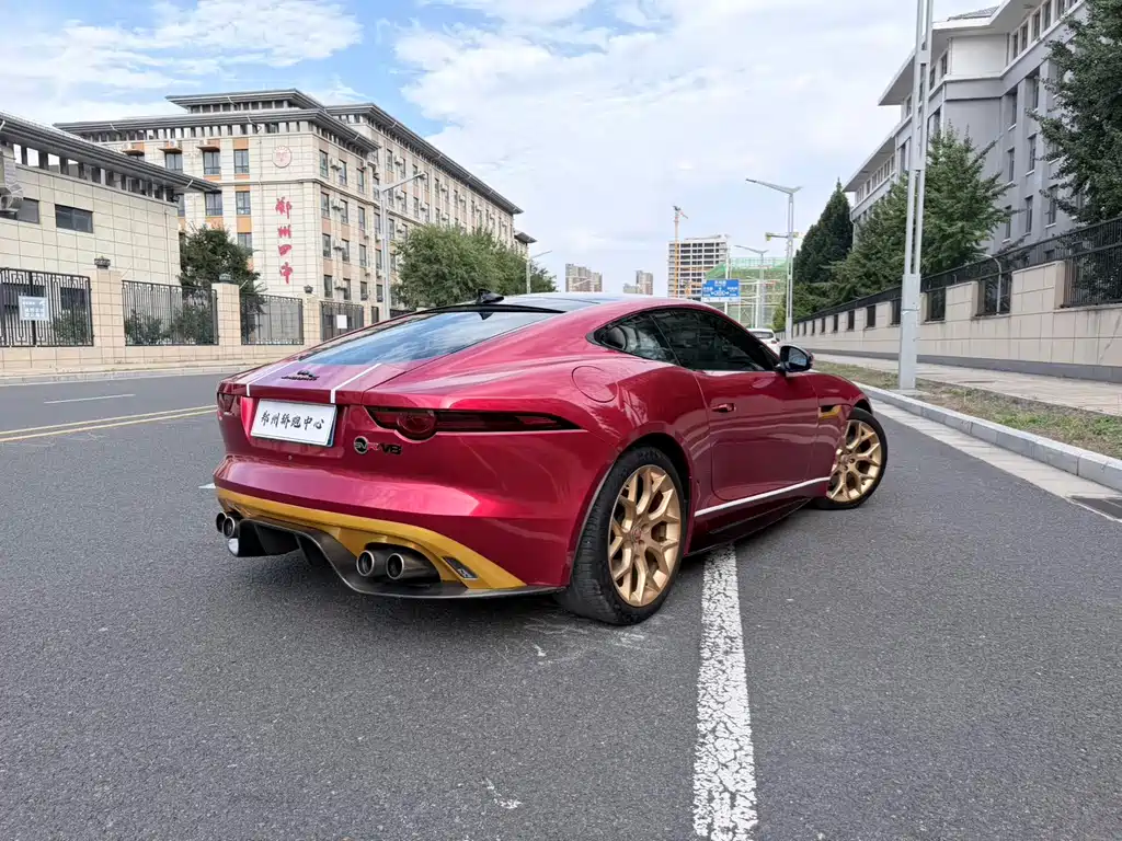 Jaguar F-TYPE — миниатюра 4