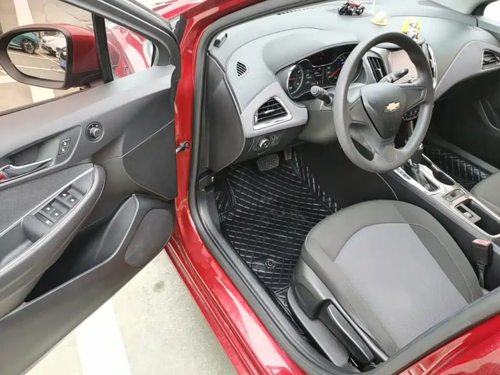 Chevrolet Cruze — миниатюра 16