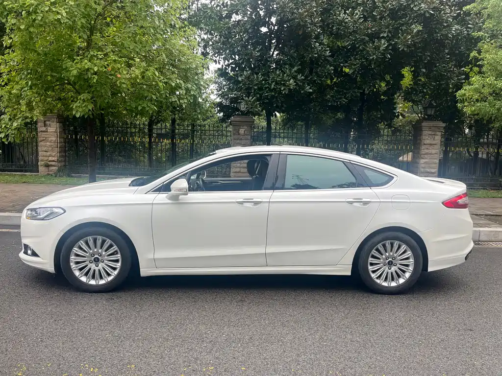 Ford Mondeo — миниатюра 4