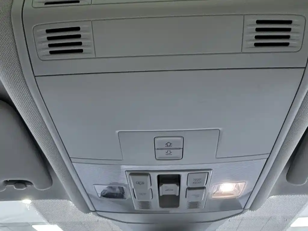 Volkswagen Sagitar — миниатюра 22