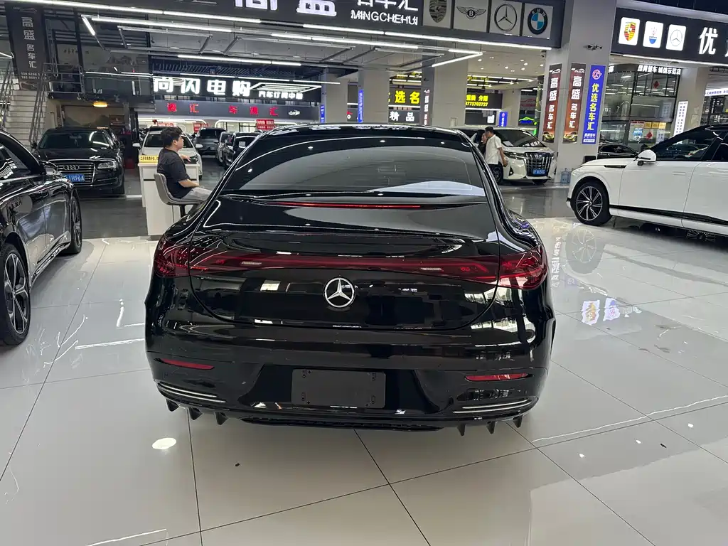 Mercedes-Benz EQE — миниатюра 20