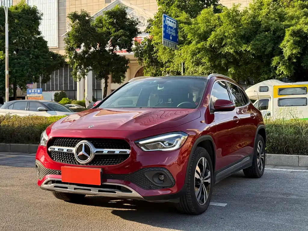 Mercedes-Benz GLA