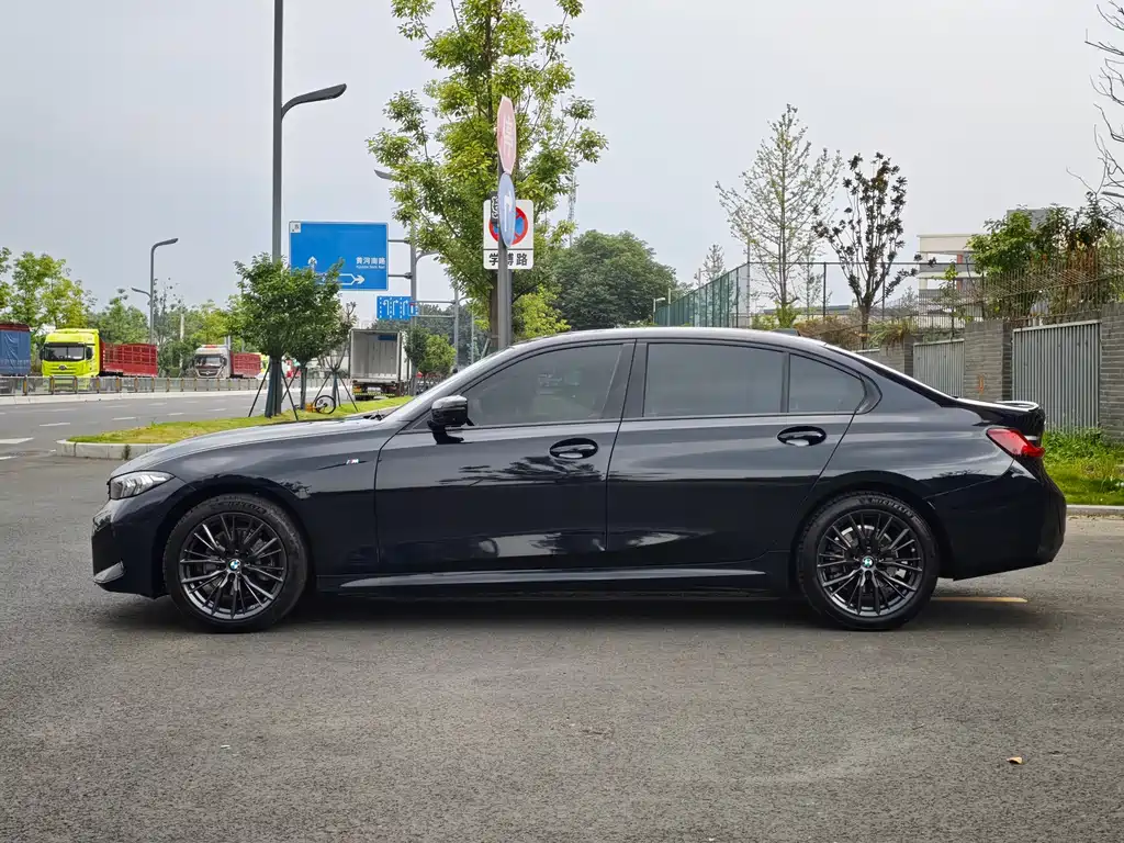 BMW 3 Series 3 2023 325Li M Sport