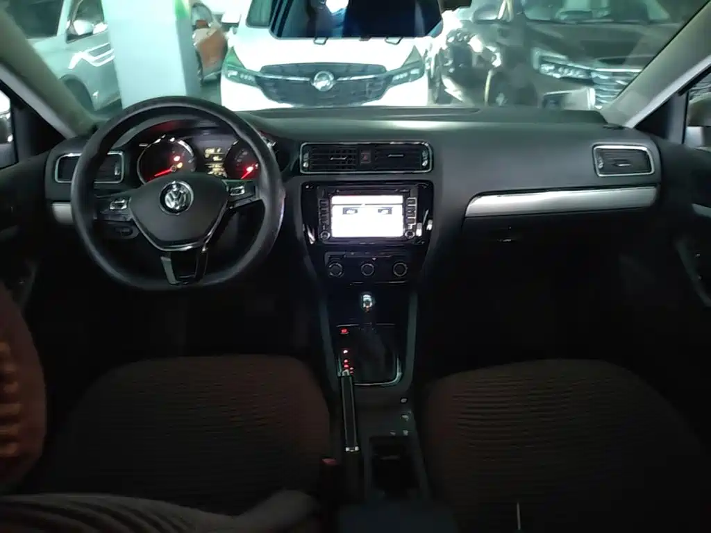 Volkswagen Sagitar — миниатюра 5