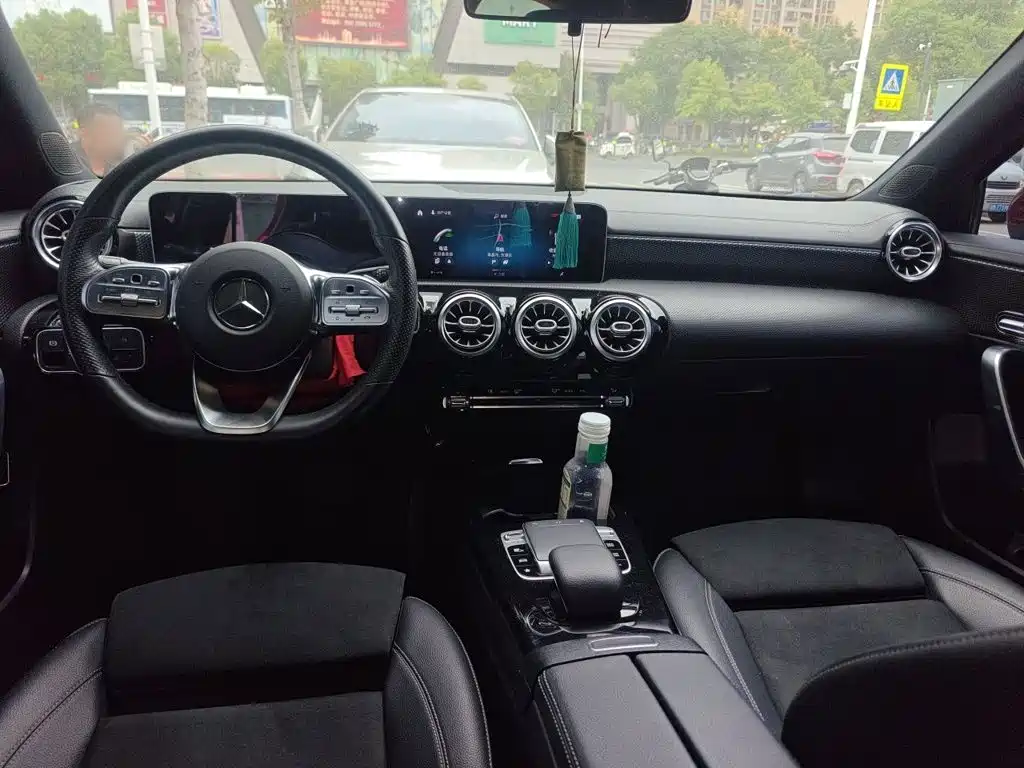 Mercedes-Benz A-Class — миниатюра 5