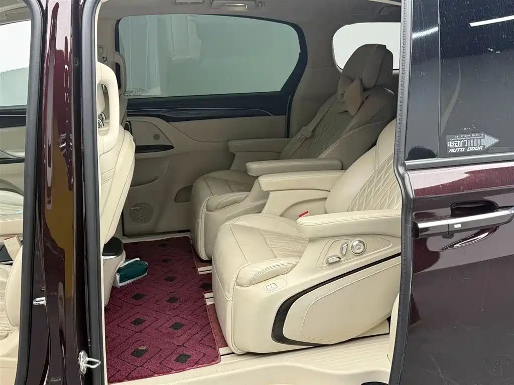 Buick GL8 2020 Avenir мест