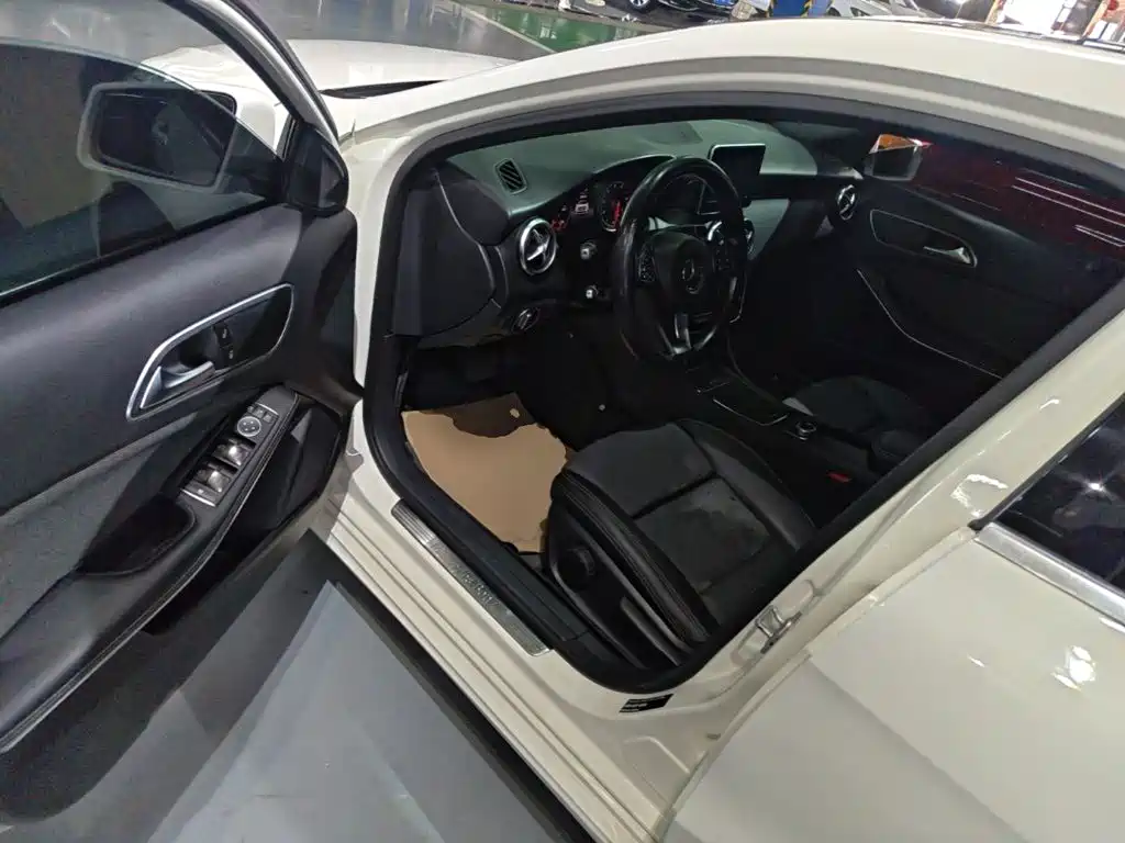 Mercedes-Benz A-Class (Import) — миниатюра 16