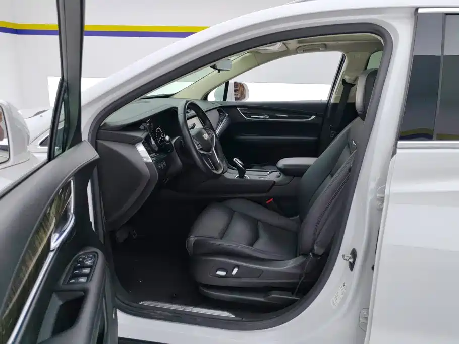 Cadillac XT5 — миниатюра 9