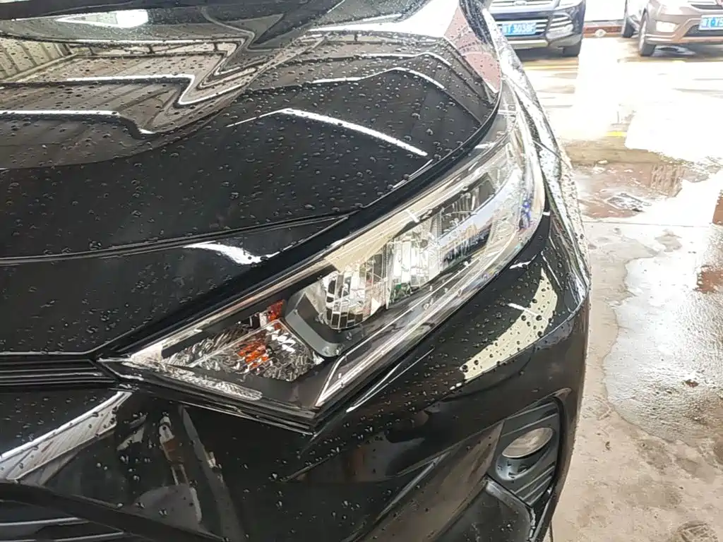 Toyota RAV4 — миниатюра 24