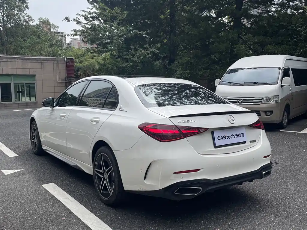 Mercedes-Benz C-Class — миниатюра 7