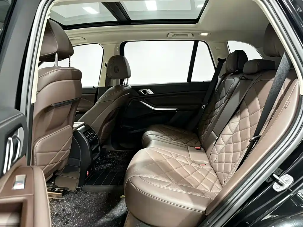 BMW X5 2022 xDrive 30Li M Sport