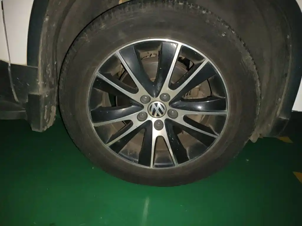 Volkswagen Tiguan — миниатюра 8