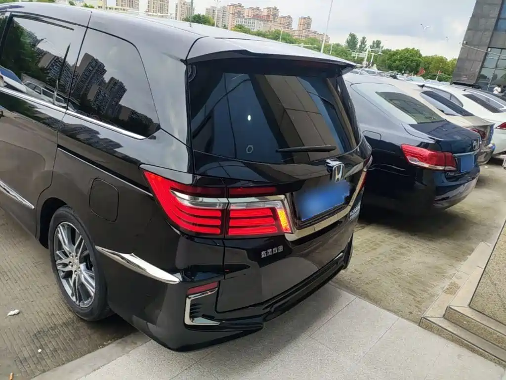 Honda Elysion 2019 2.0L Luxury