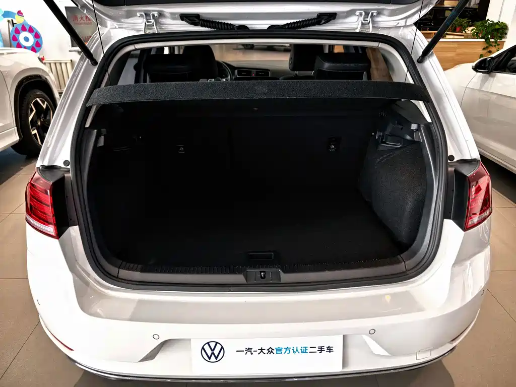 Volkswagen Golf — миниатюра 10