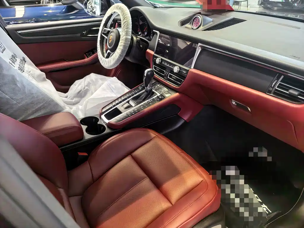 Porsche Macan — миниатюра 7