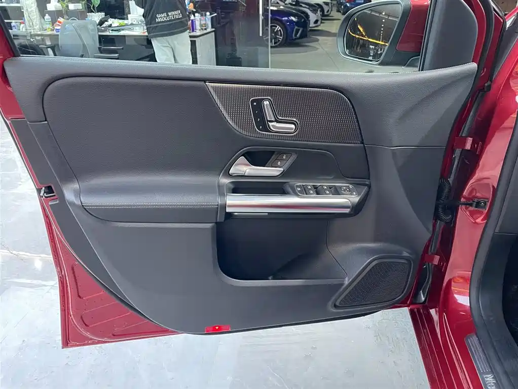 MERCEDES-BENZ B CLASS