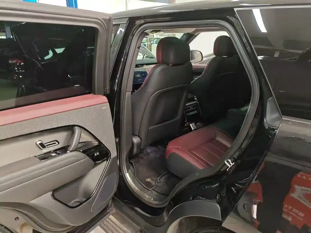 Land Rover Sport — миниатюра 6