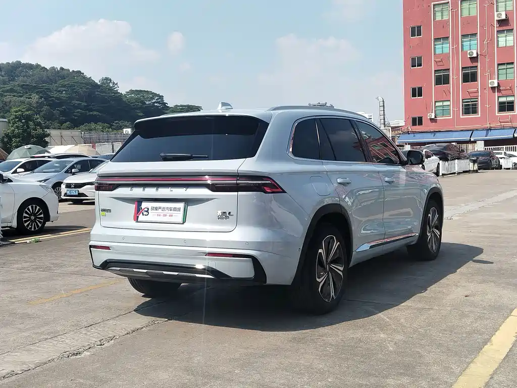Geely Xingyue L EREV — миниатюра 17